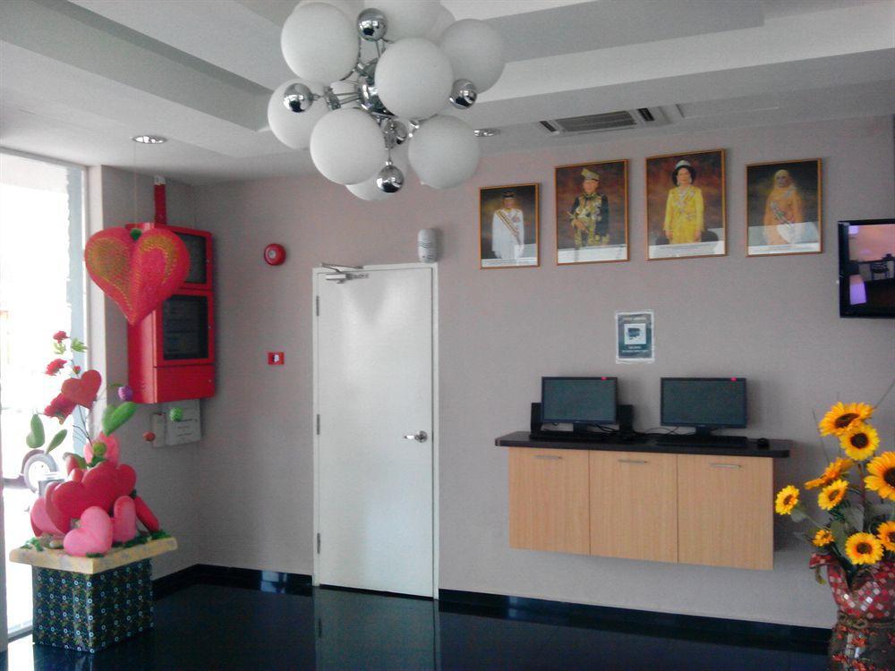 Oyo 1009 Regalo Hotel Malacca Ngoại thất bức ảnh