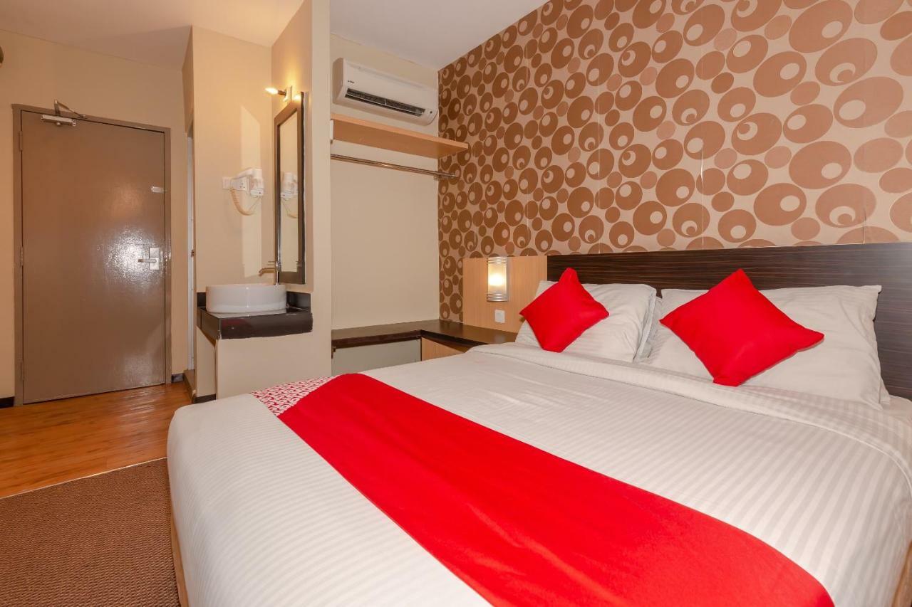 Oyo 1009 Regalo Hotel Malacca Ngoại thất bức ảnh